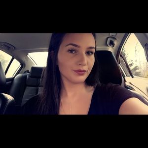 Meet your Posher, Kara